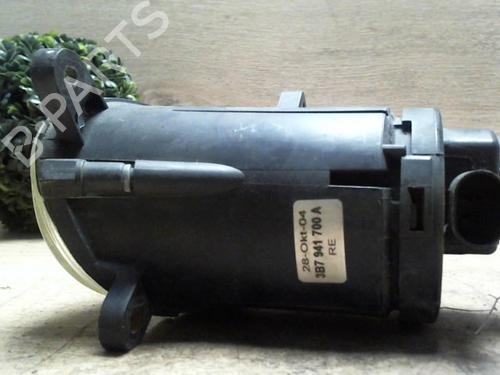 Right front fog light VW PASSAT B5.5 Variant (3B6) 2.5 TDI | BP31233723C31