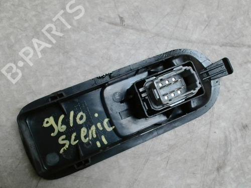 Used Right front window switch RENAULT SCÉNIC II (JM0/1_) 1.5 dCi (JM1E, JM16) (106 hp) 31231492