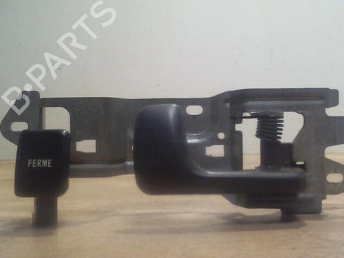 Used Front right interior door handle HONDA CIVIC VI Hatchback (EJ, EK) 1.5 i (EK3) (114 hp) 25412611