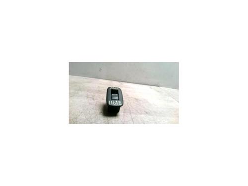 Used Right rear window switch TOYOTA AURIS (_E15_) 1.4 D-4D (NDE150_, NDE150R) (90 hp) 25424387