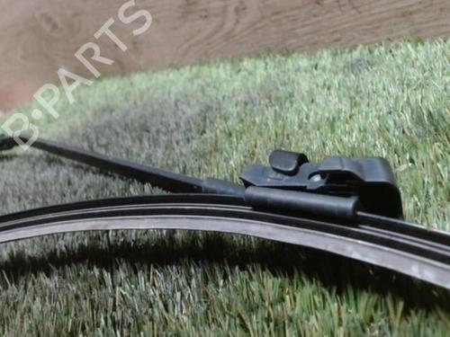 Front windshield wiper arm PEUGEOT 407 (6D_) 2.0 HDi 135 (6DRHRH, 6DRHRE, 6DRHRG, 6DRHRJ) | BP30660183C143 