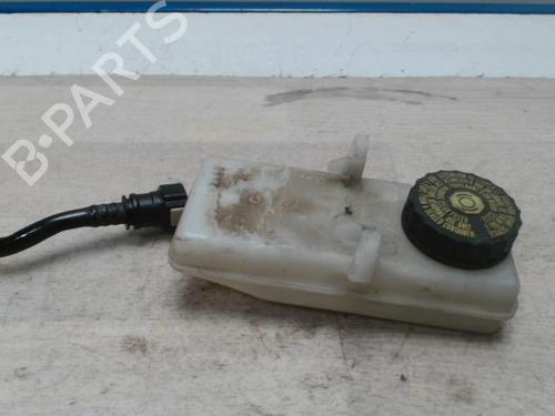 brake-master-cylinder-citroen-c4-i-lc_-2004-2005-2006-2007-2008-2009-2010-2011-2012-2013-2014-25421129 main image