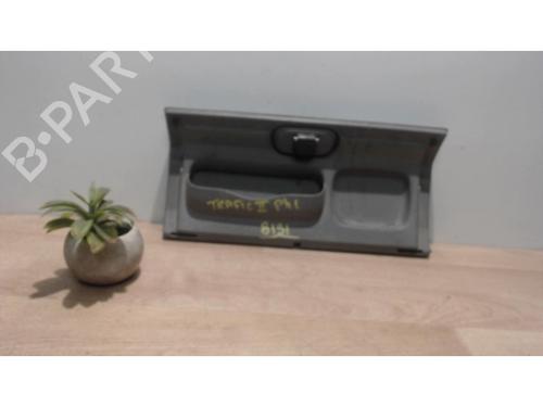 Used Glove box RENAULT TRAFIC II Van (FL) 1.9 dCi 80 (FL0B) (82 hp) 25413445