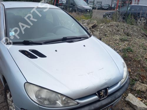Pièces Détachées Usagées PEUGEOT 206 Hatchback (2A/C) 1.4 HDi eco 70 (68 hp) 4382554