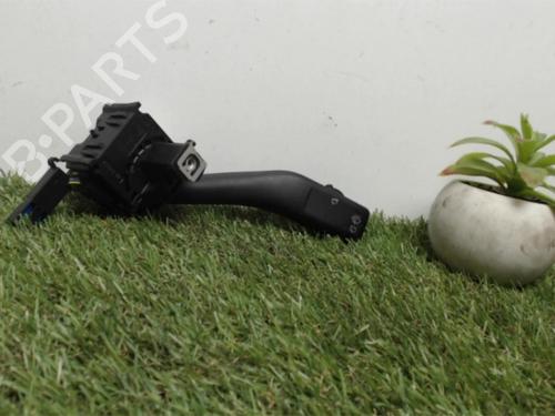 Used Switch VW GOLF V (1K1) 1.9 TDI (90 hp) 25395222