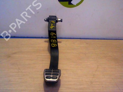 Used Clutch pedal AUDI TT (8J3) 2.0 TFSI (200 hp) 25395744