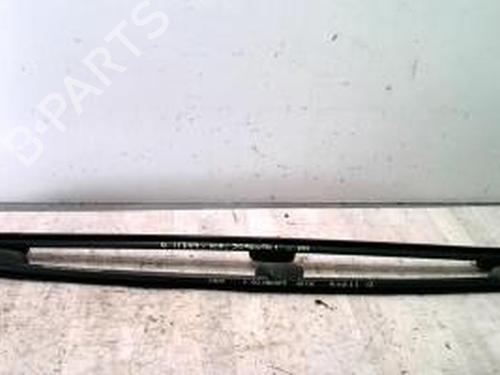 Used Roof bar KIA SORENTO I (JC) 2.5 CRDi 4WD (140 hp) 26654316