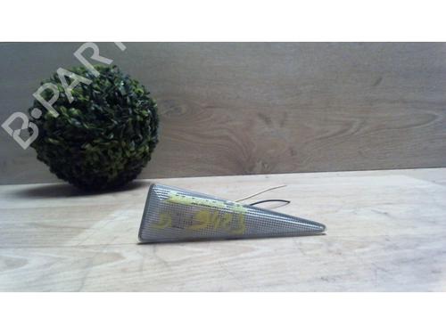 Used Right side indicator RENAULT SCÉNIC II (JM0/1_) 2.0 (JM05, JM0U, JM1N, JM1U, JM2V) (135 hp) 25401740