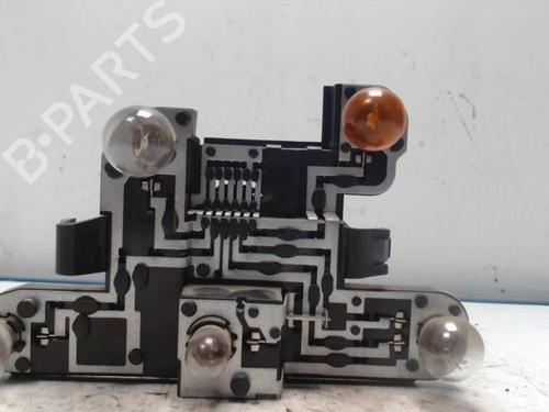 Used Licence plate light RENAULT MEGANE I (BA0/1_) 1.6 16V (BA04, BA0B, BA11, BA1J, BA16, BA19, BA1K, BA1V,... (107 hp) 25419001