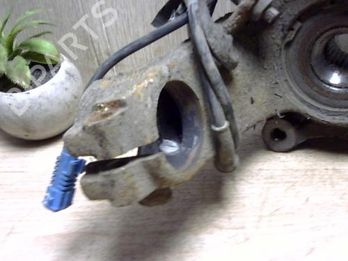 Used Right front steering knuckle PEUGEOT 206 Hatchback (2A/C) 2.0 HDI 90 (90 hp) 25413269
