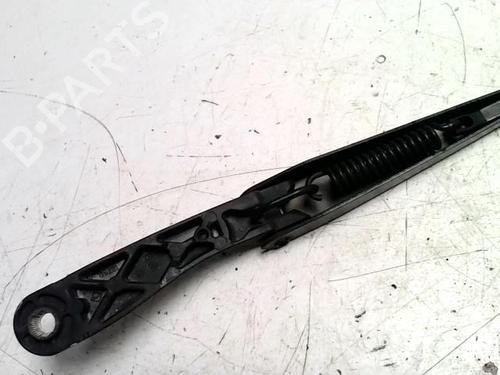 Used Front windshield wiper arm MERCEDES-BENZ A-CLASS (W169) A 180 CDI (169.007, 169.307) (109 hp) 28668946
