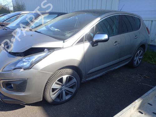 Middle console PEUGEOT 3008 I MPV (0U_) 1.6 HDi | BP31228331I22