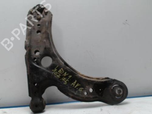 Venstre fortil bærearm SEAT LEON (1M1) 1.6 16 V (105 hp) 28306095