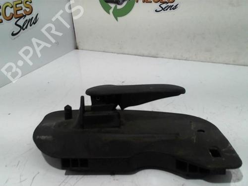 Venstre fortil invendig håndtag OPEL CORSA C (X01) 1.7 DTI (F08, F68) (75 hp) 25400412