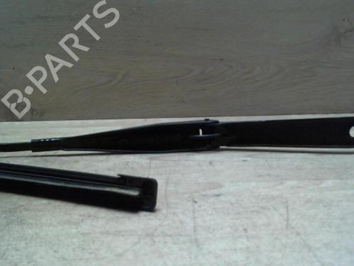 Used Front windshield wiper arm FORD FIESTA VI (CB1, CCN) 1.25 (82 hp) 31225824