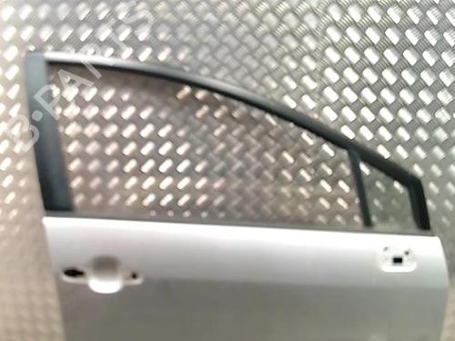 Right front door TOYOTA COROLLA Verso (ZER_, ZZE12_, R1_) 2.2 D-4D (AUR10_, AUR10R) | BP25796671C3