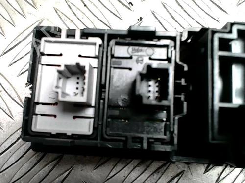 Switch RENAULT MEGANE III Coupe (DZ0/1_) 1.9 dCi (DZ0N, DZ0J, DZ1J, DZ1K) | BP31992273I30 