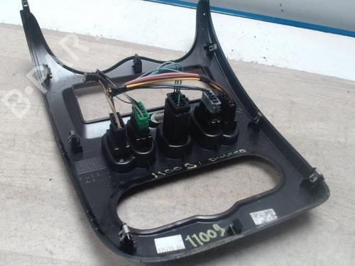 Used Middle console DACIA DUSTER (HS_) 1.5 dCi 4x4 (HSMC, HSMD) (110 hp) 28089538
