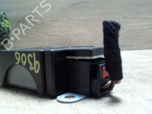 Antenne/Base VW GOLF V (1K1) 1.9 TDI (105 hp) 25413947