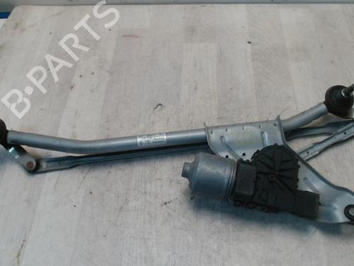 Used Front wiper motor DACIA SANDERO 1.2 16V (75 hp) 27562165