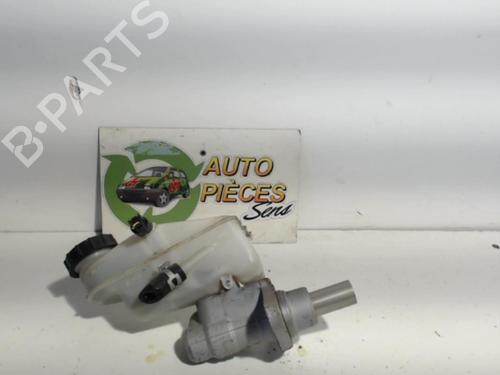 Used Brake master cylinder TOYOTA YARIS (_P9_) 1.0 VVT-i (KSP90_, KSP90R) (69 hp) 25398360