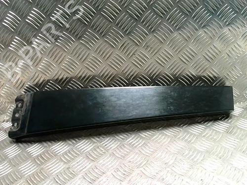 Høyre frontpanel VW TOUAREG (7LA, 7L6, 7L7) 2.5 R5 TDI (174 hp) 31234041