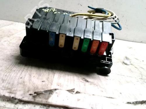 Fuse box PEUGEOT 407 SW (6E_, 6D_) 1.6 HDi 110 | BP25425656E1
