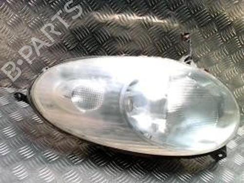 Used Left headlight NISSAN MICRA III (K12) 1.2 16V (80 hp) 26451679