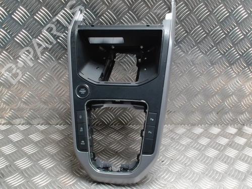 Middenconsole SEAT ARONA (KJ7, KJP) 1.0 TSI (116 hp) 31238567