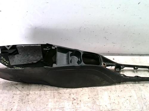 Consolle centrale FIAT GRANDE PUNTO (199_) 1.3 D Multijet (199.AXD11, 199.AXD1A, 199.AXD1B,... (90 hp) 31225447