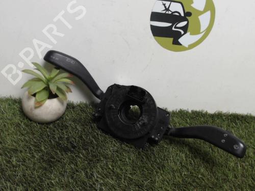 Used Steering column stalk VW POLO IV (9N_, 9A_) 1.9 SDI (64 hp) 31233757