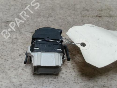 Used Right front window switch RENAULT CLIO II Hatchback Van (SB0/1/2_) 1.5 dCi (SB07) (65 hp) 28014282