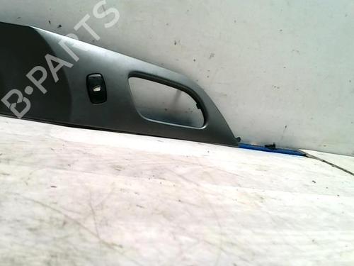 Left front window switch PEUGEOT 407 (6D_) 2.0 HDi 135 (6DRHRH, 6DRHRE, 6DRHRG, 6DRHRJ) | BP25422854I27 - Image 2