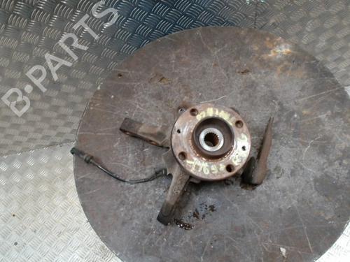 Fusée avant gauche RENAULT TWINGO I (C06_) 1.2 16V (C06C, C06D, C06K) (75 hp) 32370479