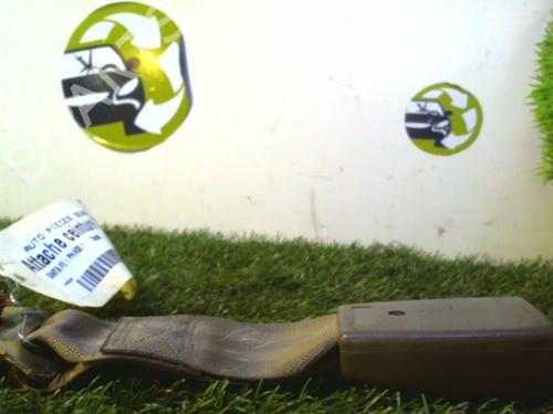 Used Seat buckle HYUNDAI SANTA FÉ I (SM) 2.0 CRDi (113 hp) 25397485