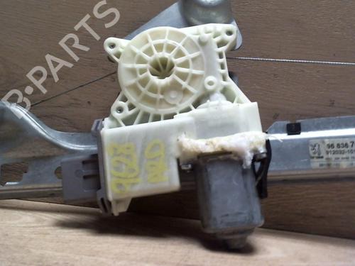 Used Rear right window mechanism Rear right window mechanism PEUGEOT 5008 (0U_, 0E_) 1.6 HDi (110 hp) 25413251 25413251