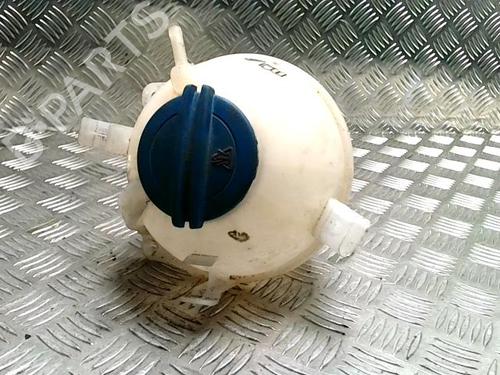 Used Windscreen washer tank VW TOURAN (1T3) 1.6 TDI (105 hp) 25891057