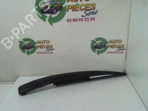 Used Rear windshield wiper arm OPEL CORSA D (S07) 1.3 CDTI (L08, L68) (75 hp) 25482258