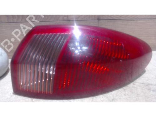 Right taillight ALFA ROMEO 147 (937_) 1.9 JTD 16V (937.AXG1B, 937.BXG1B) | BP25383745C35 