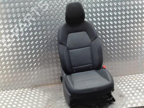 Used Right front seat Right front seat RENAULT CAPTUR II (HF_) TCe 90 (HFM6) (91 hp) 33851512 33851512