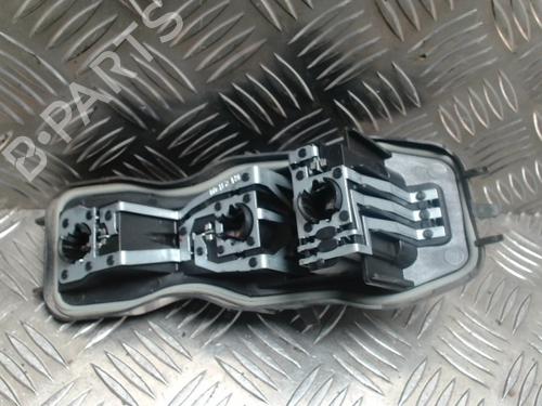 Used Licence plate light RENAULT SCÉNIC II (JM0/1_) 1.6 16V (JM1R) (112 hp) 30650580