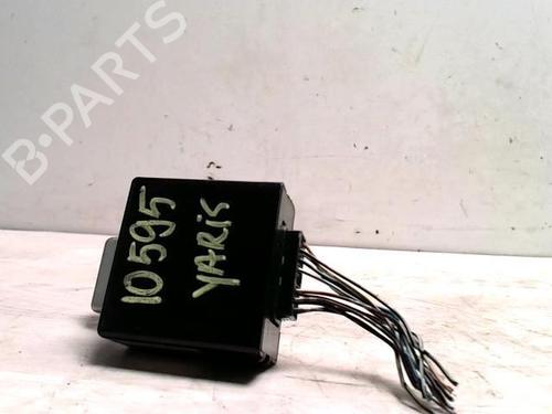 Used Control unit TOYOTA YARIS (_P1_) 1.3 (NCP10, SCP12_) (86 hp) 27531087