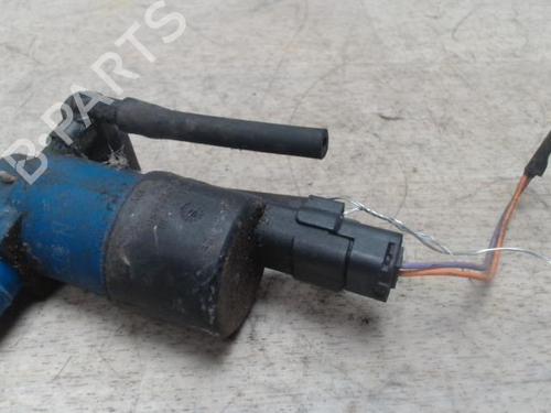 Used Washer pump RENAULT CLIO III (BR0/1, CR0/1) 1.6 16V (BR05, BR0B, BR0Y, BR15, BR1J, BR1M, BR1Y, CR0B,... (112 hp) 28105664