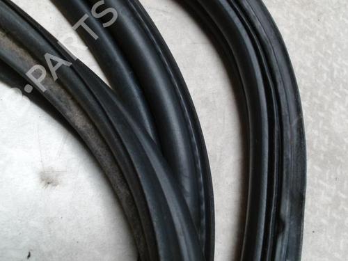 rubber-door-seal-opel-corsa-c-x01-2000-2001-2002-2003-2004-2005-2006-2007-2008-2009-31227698 main image