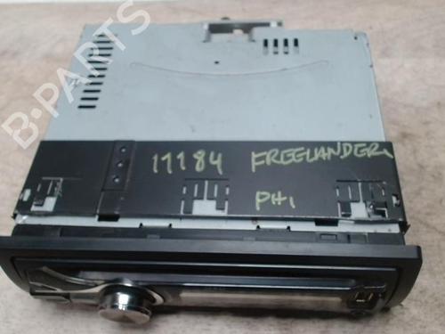 Autoradio LAND ROVER FREELANDER I (L314) 2.0 DI 4x4 (98 hp) 28080592