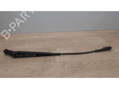 Used Front windshield wiper arm OPEL ZAFIRA / ZAFIRA FAMILY B (A05) 1.9 CDTI (M75) (100 hp) 25413505