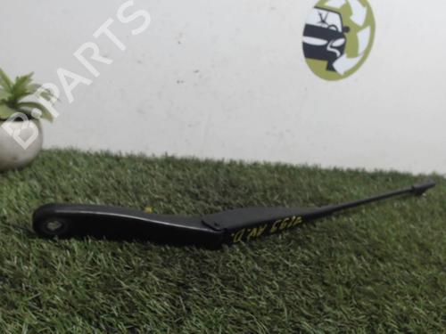 Used Front windshield wiper arm OPEL ASTRA H (A04) 1.7 CDTI (L48) (80 hp) 25393532