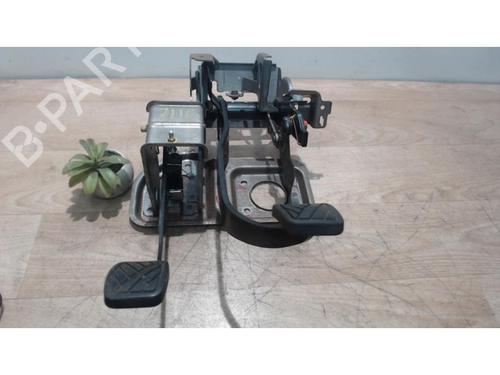 Used Pedal SUZUKI SPLASH (EX) 1.0 (A5B310) (68 hp) 25385750