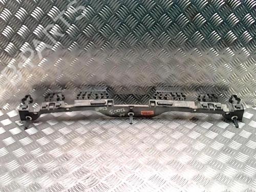 suporte-do-para-choques-tras-renault-clio-v-b7_-2019-31230013 main image