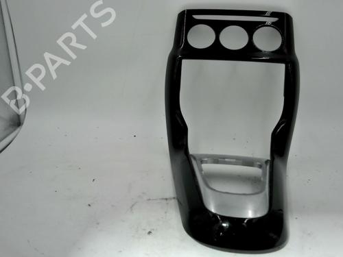 Console centrale CITROËN DS3 (SA_) 1.6 HDi 110 (112 hp) 31224618
